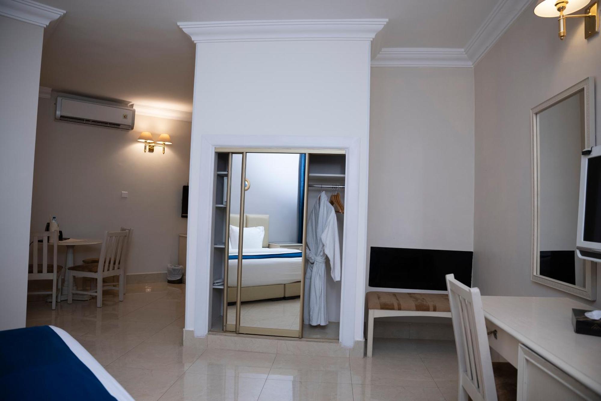 Amman West Hotel Eksteriør bilde